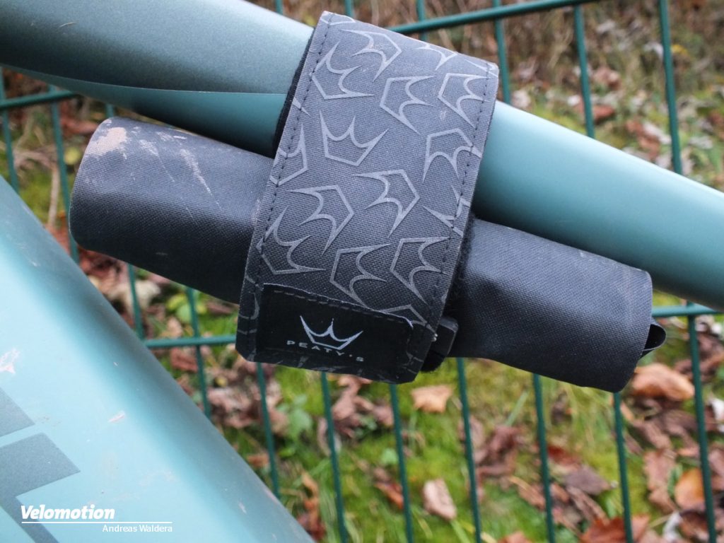 Peaty's Holdfast Trail Tool Wrap im Test