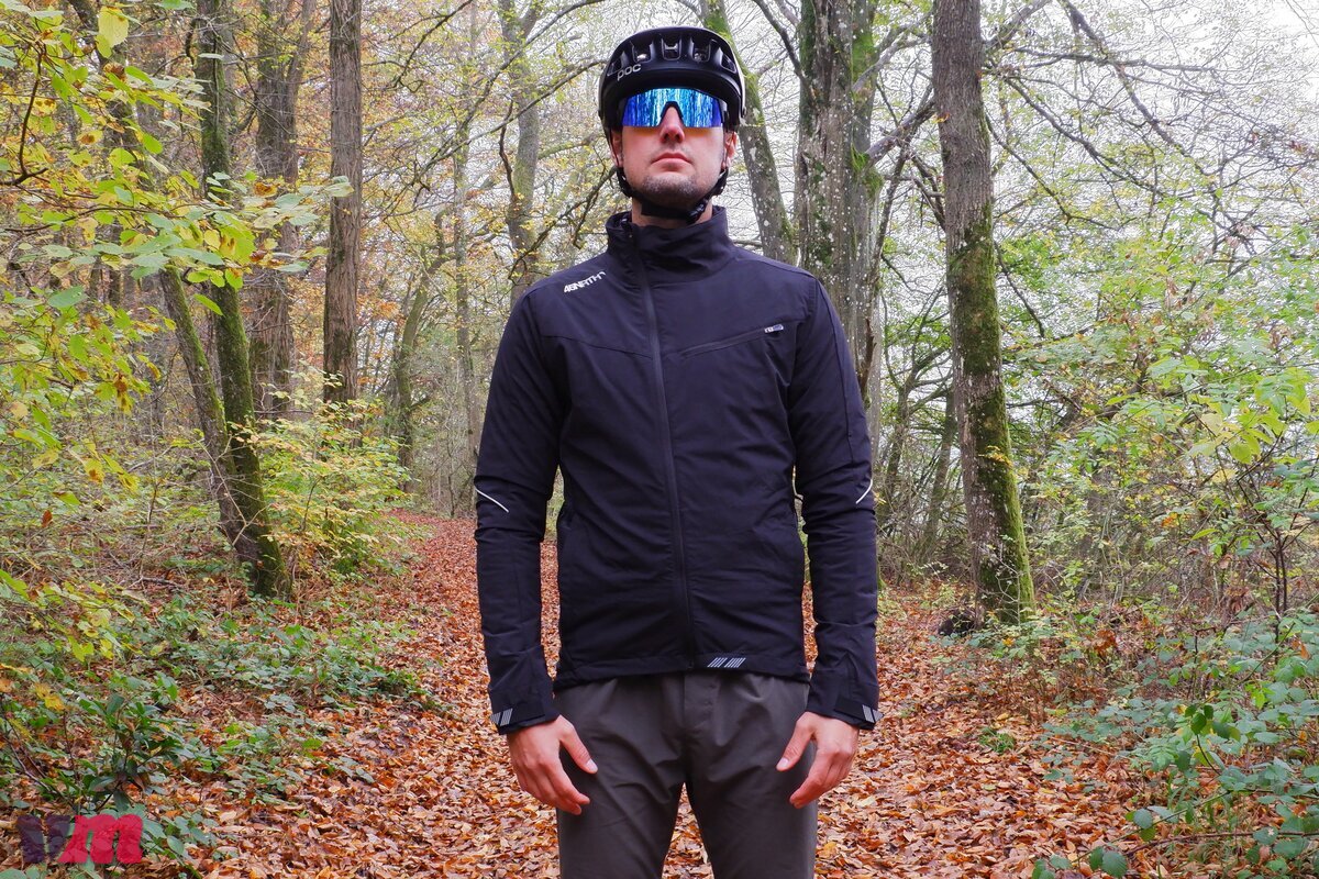 45NRTH Naughtvind Jacket in Test Velomotion