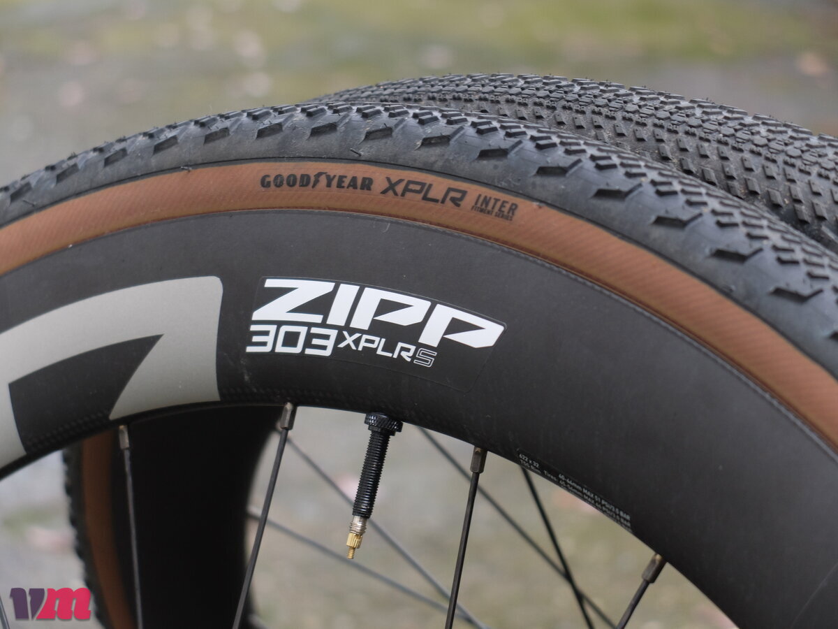 Graveln-auf-superbreiten-Felgen-Zipp-303-XPLR-S