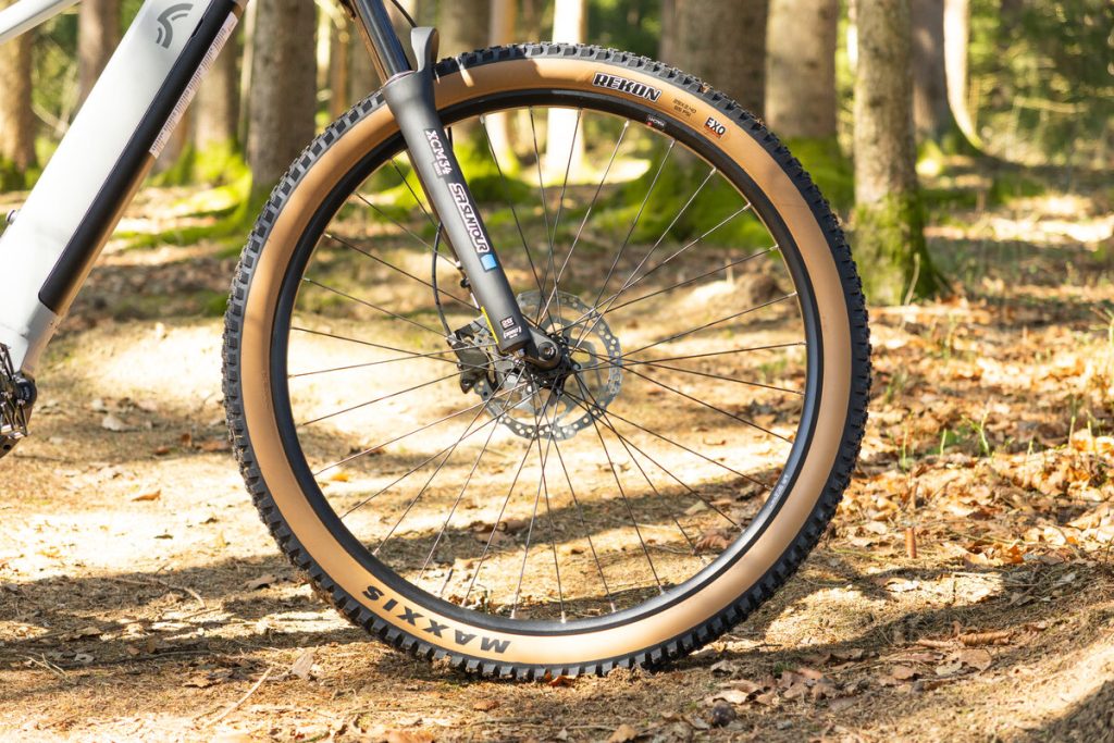 SR Suntour suspension fork “XCM34 Boost