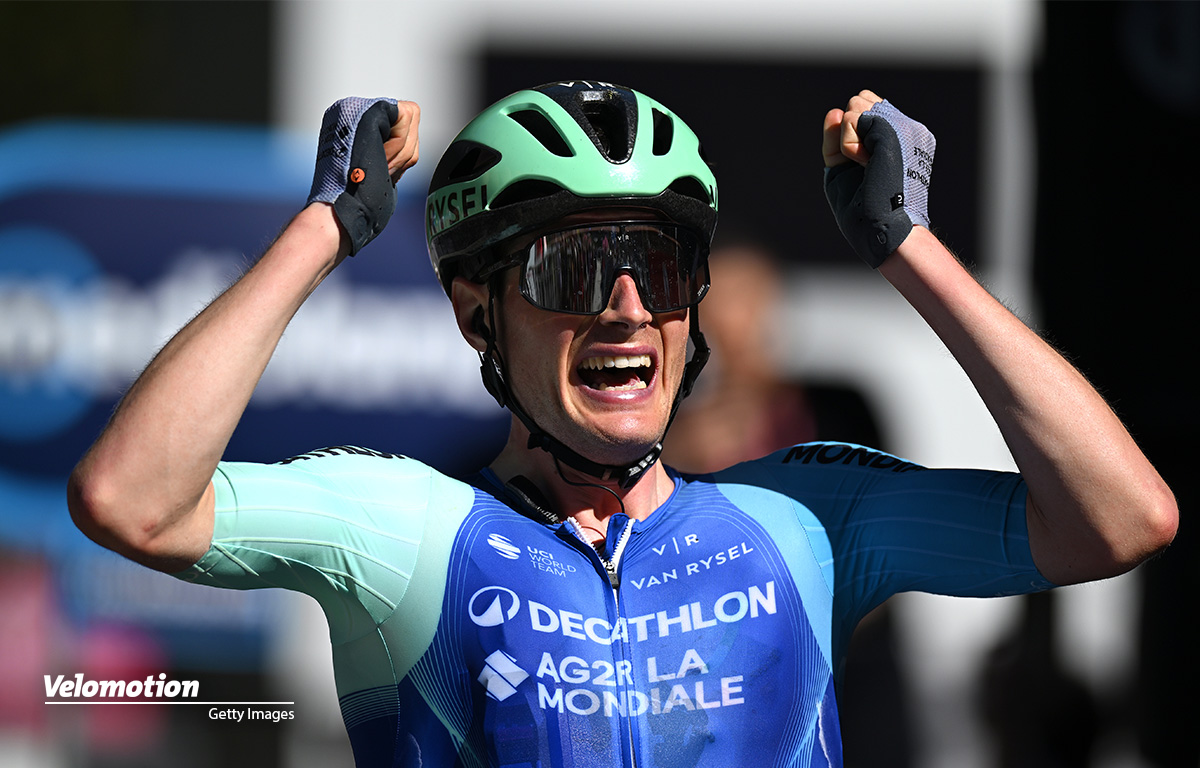 Giro-d-Italia-19-Last-Man-Standing-Prodhomme-rettet-sich-als-einziger-Ausrei-er