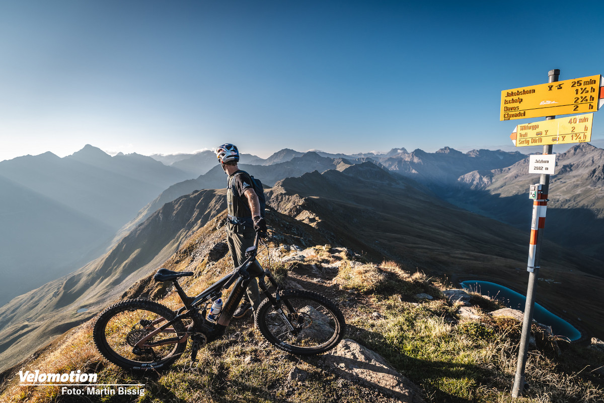 Meiste-Gipfel-an-einem-Tag-mit-einem-E-MTB-Tom-hler-e-radelt-mit-einem-Haibike-Hybe-einen-neuen-Weltrekord
