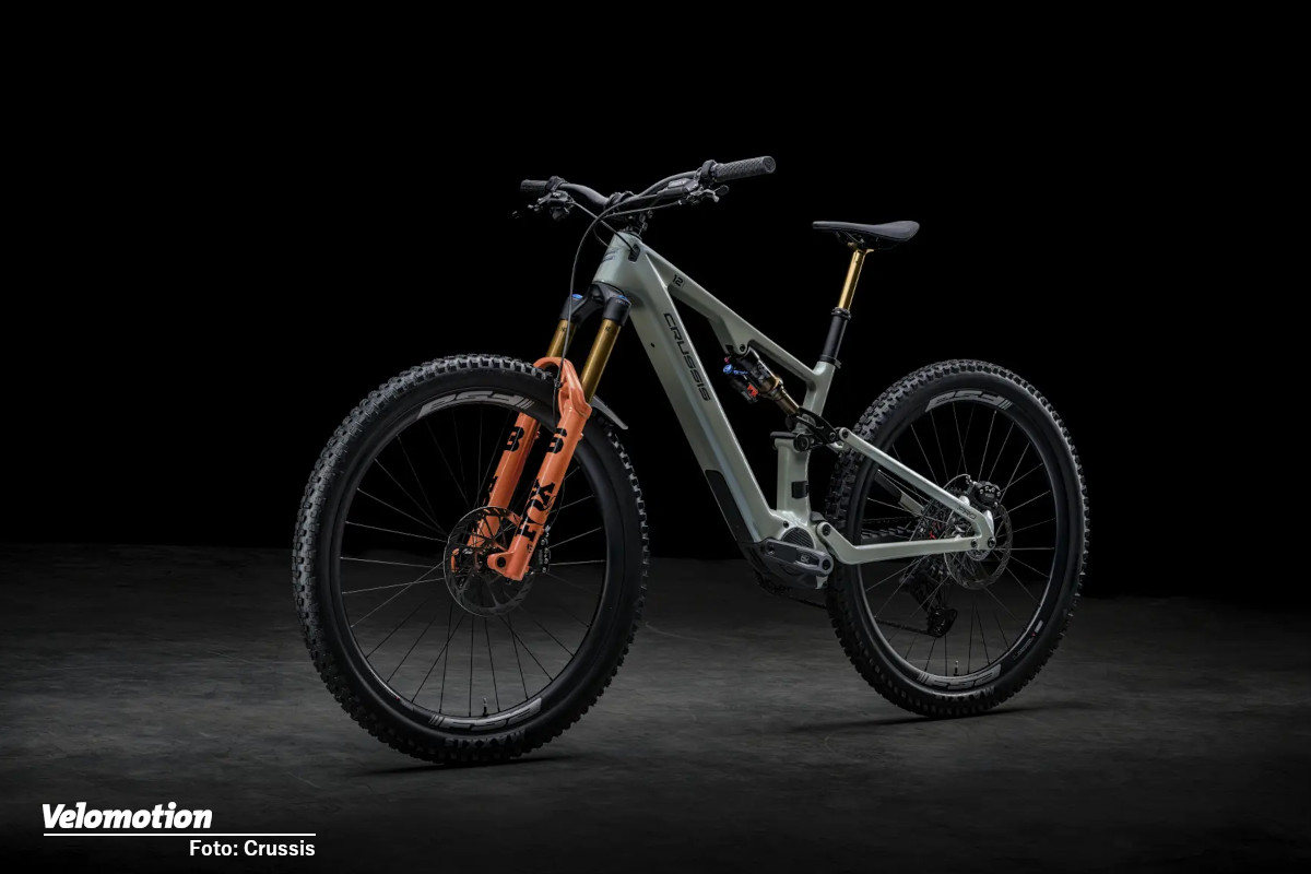 Sieben-neue-eMTB-mit-DJI-Avinox-Motoren-E-Bike-Hersteller-Crussis-stellt-2026er-Modelle-vor