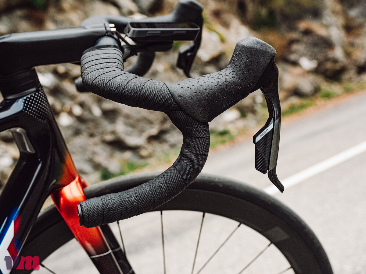 Met name de SRAM Rival AXS maakt betaalbare complete fietsen met optimale functionaliteit mogelijk.