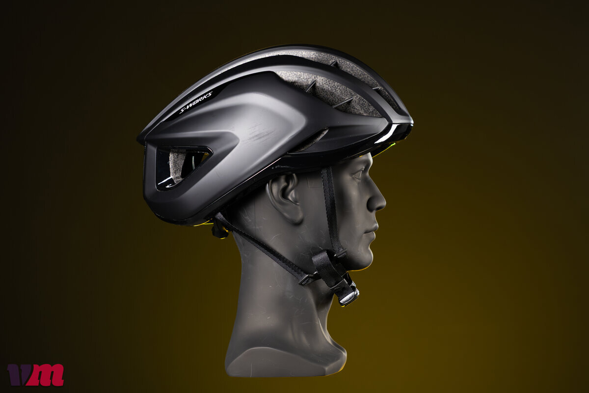 Alle-Teamhelme-der-Tour-de-France-Der-Helm-von-Red-Bull-Bora-hansgrohe-und-Soudal-Quick-Step-Specialized-S-Works-Prevail-3