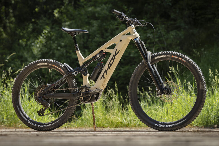 BMW M Bike Limited Carbon Edition: Heavily limited special