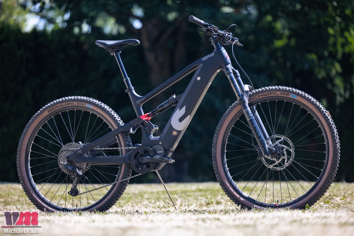 Hepha-All-Mountain-7-Carbon-LTD-im-Test-Preis-Leistungs-Tourer-mit-100-Nm