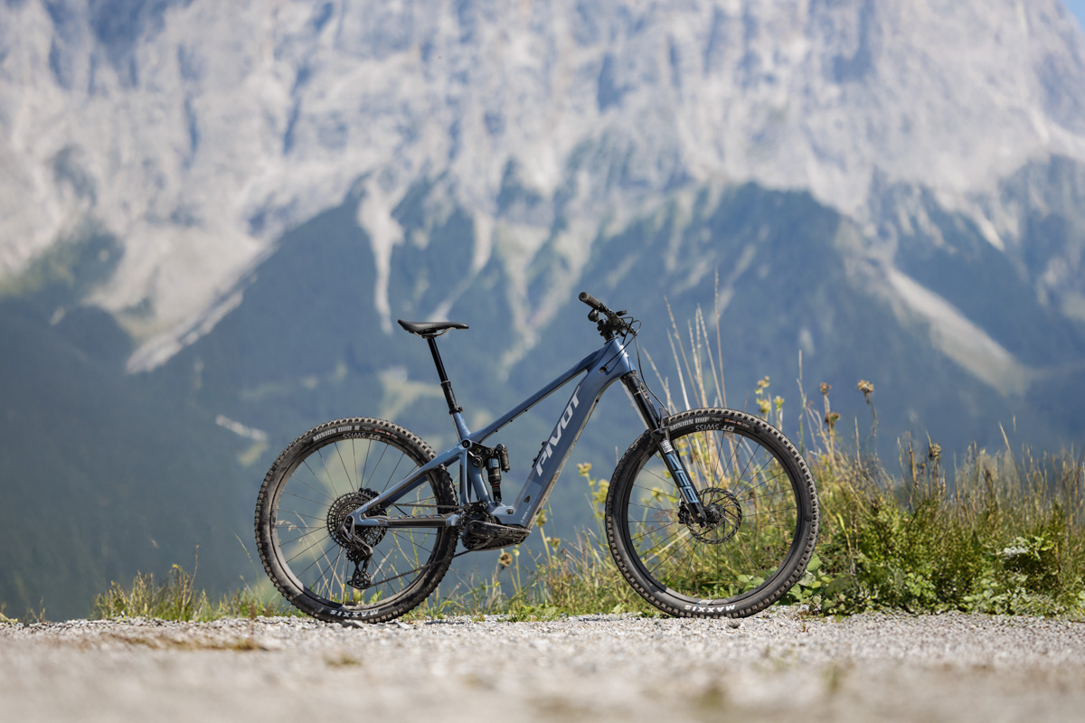Pivot-Shuttle-AM-V2-im-Test-Der-neue-All-Mountain-Ma-stab-