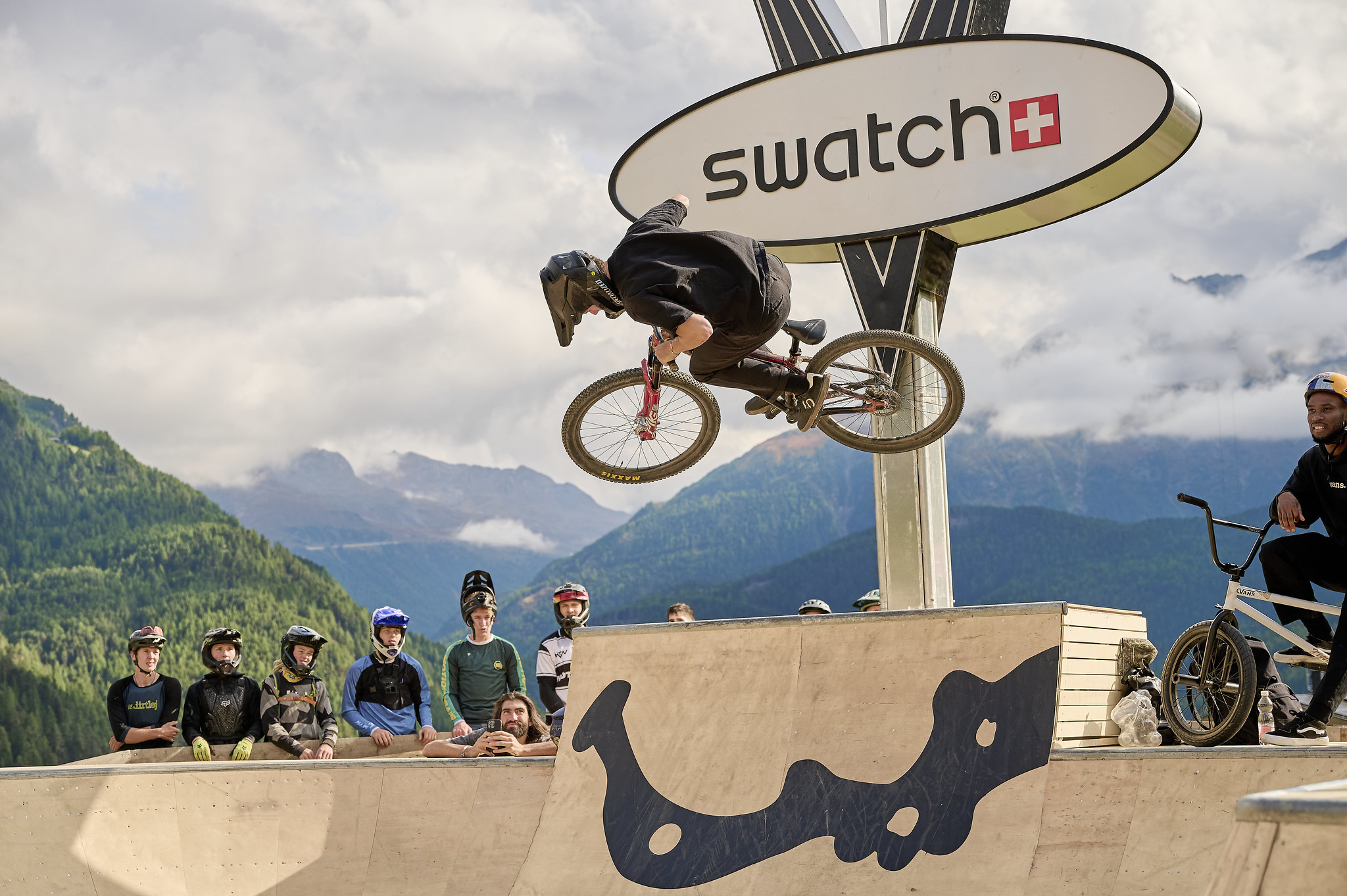 Slopestyle-Freeride-auf-Weltklasse-Niveau-Bike-Republic-S-lden-Swatch-Nines-x-S-lden-2025