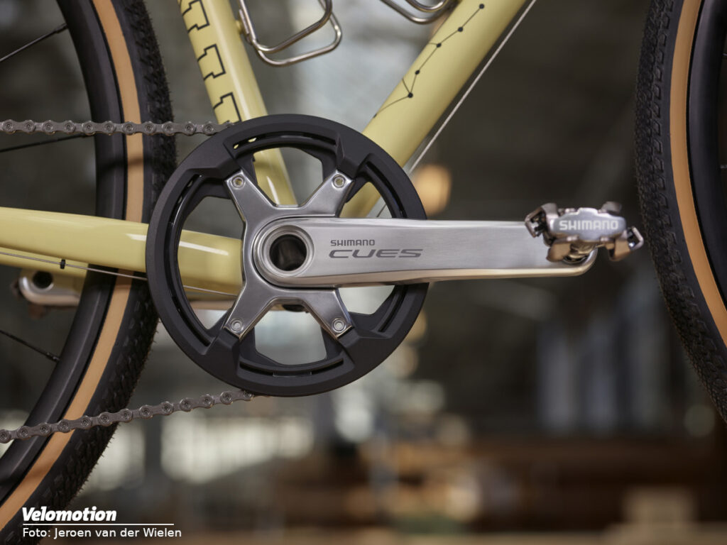 SHIMANO CUES Polished Silver Sonderedition