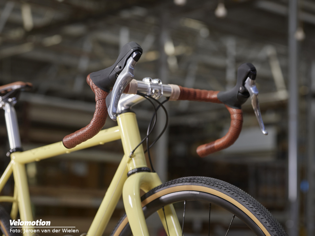 SHIMANO CUES Polished Silver Sonderedition