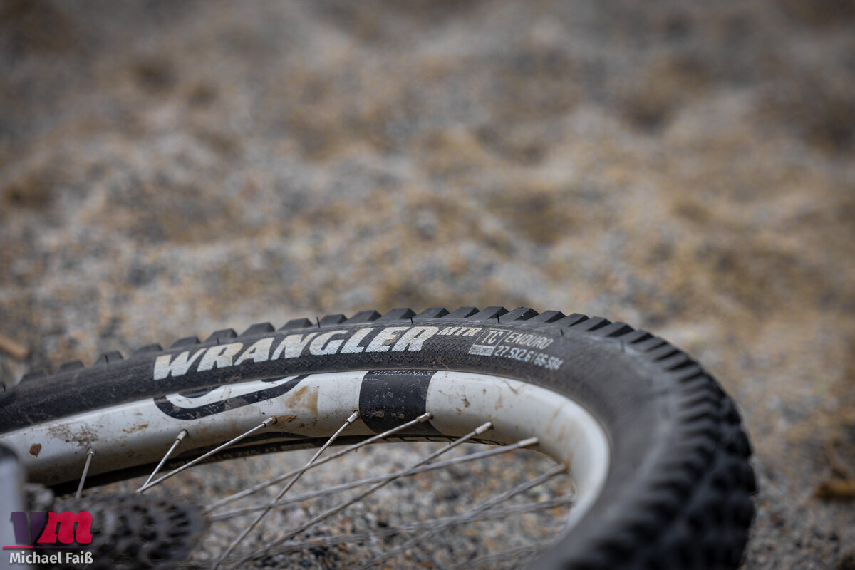 Vom-Auto-aufs-MTB-H-lt-der-Goodyear-Wrangler-was-der-Name-verspricht-