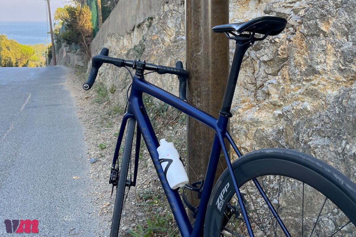 Kurzer-Rennsattel-mit-lang-anhaltendem-Komfort-Ergon-SRS-Comp-Men