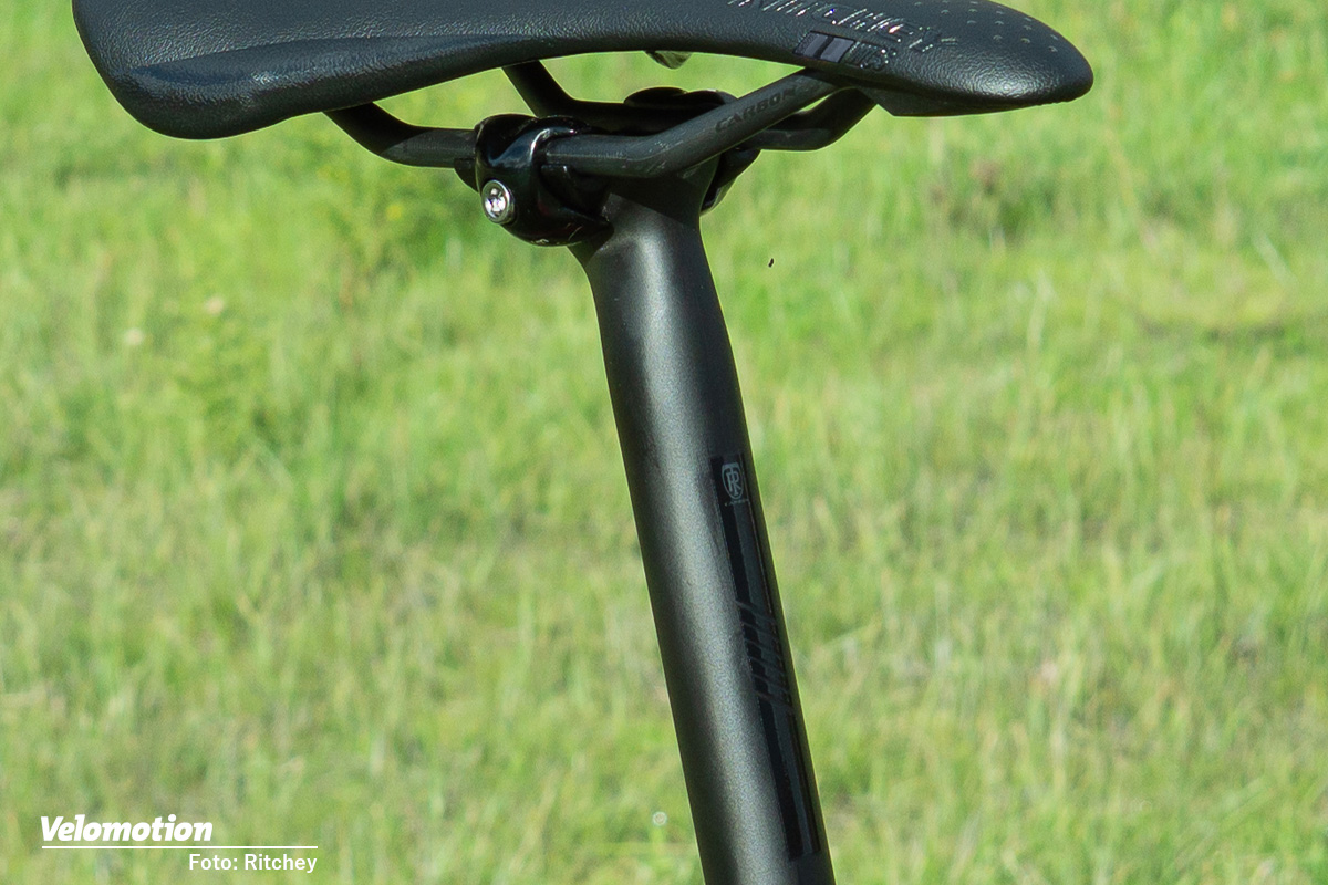 vibrationsd-mpfung-durch-spezielles-carbon-layup-verfahren-ritchey-superlogic-1-bolt-sattelst-tze-mit-flexlogic-technologie