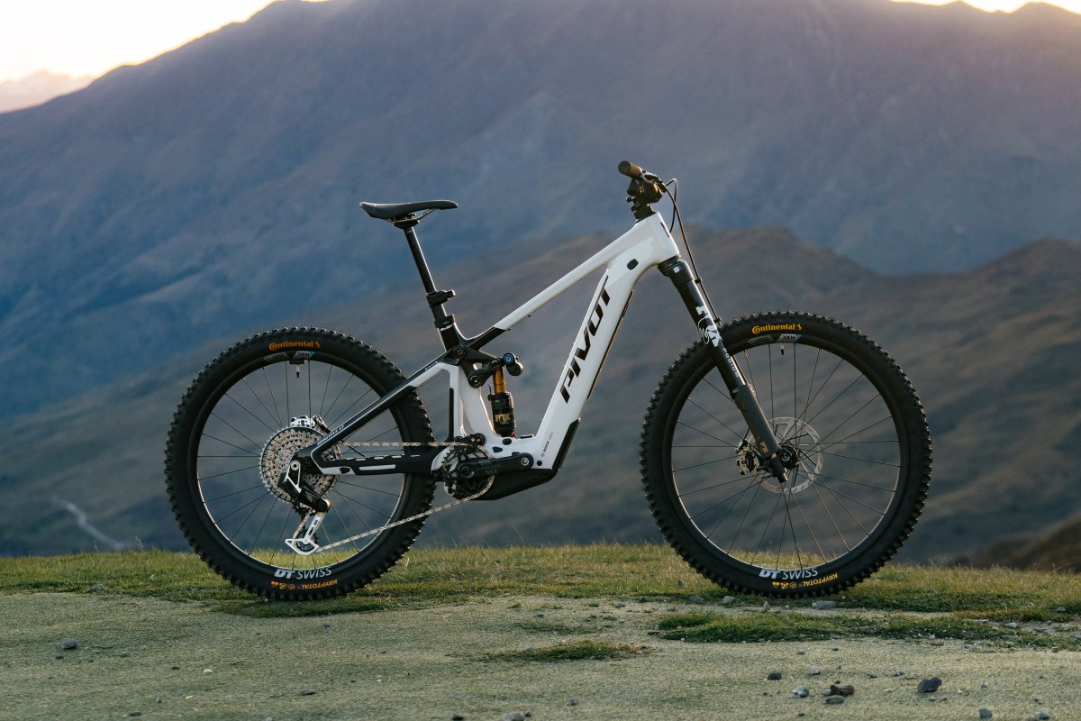 Pivot Shuttle LT 2026