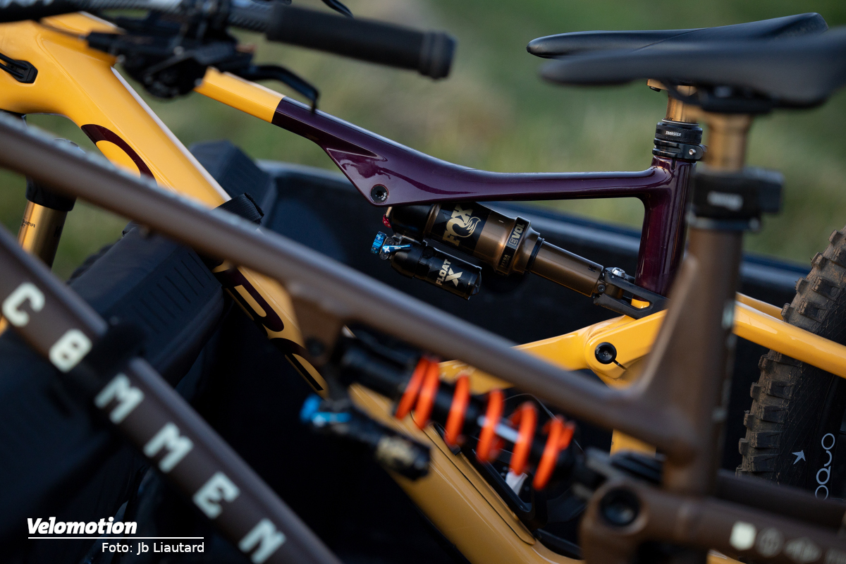 Umfangreiches FOX X-Serie Dämpfer-Update