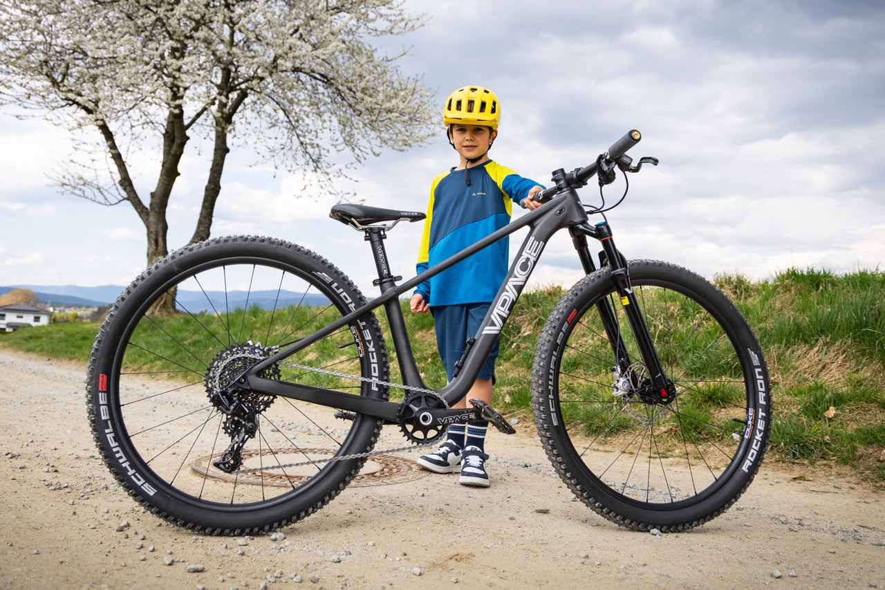 26-Zoll-Cross-Country-Bike-f-r-Kinder-Wir-testen-das-VPace-Matz26C