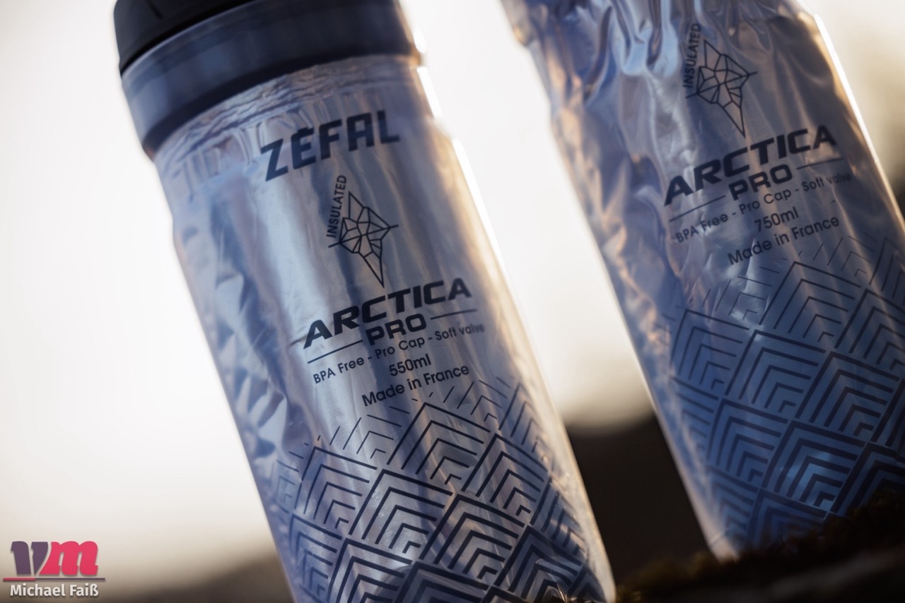 Zefal-sorgt-f-r-k-hle-Hydration-Kalter-Genuss-im-Hochsommer-Zefal-Isoliertrinkflaschen-im-Test