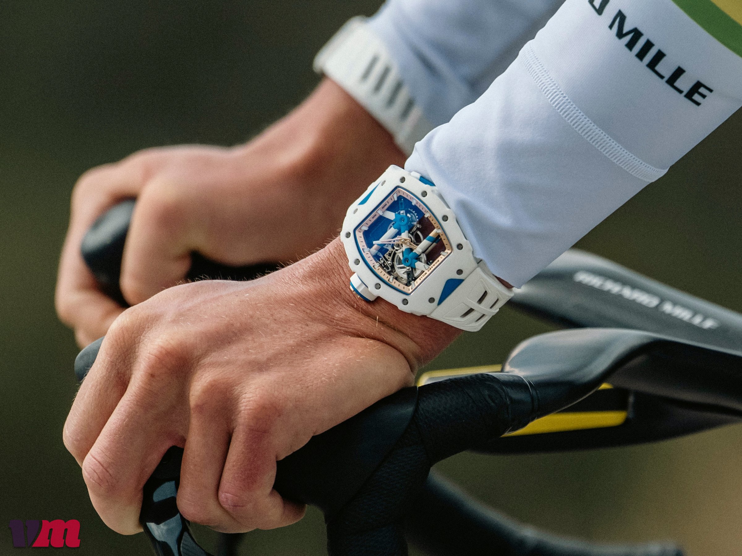RM-64-01-Tourbillon-Colnago-Richard-Mille-und-Colnago-Sports-Luxury-statt-Radsportseele