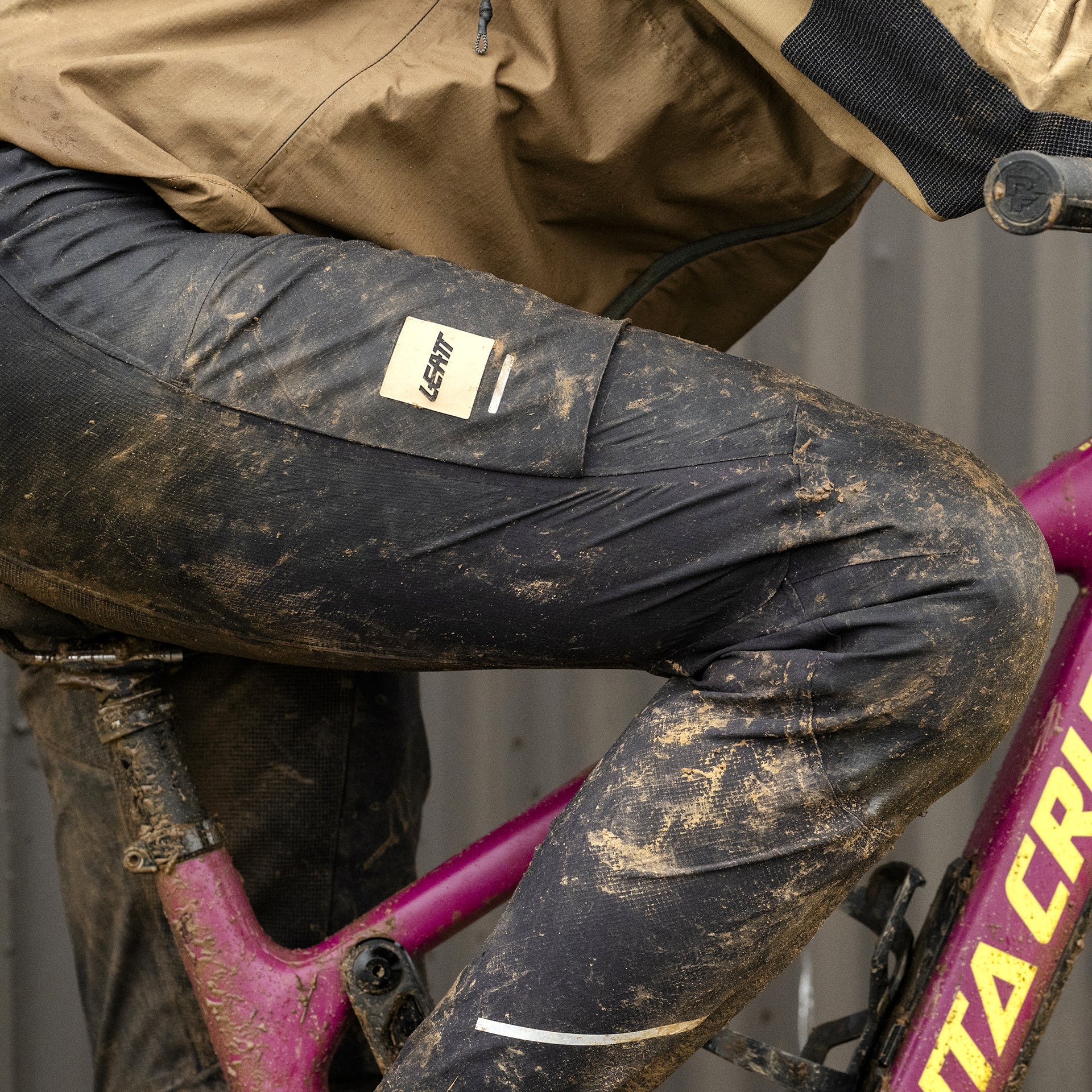 Leatt MTB-Bekleidung