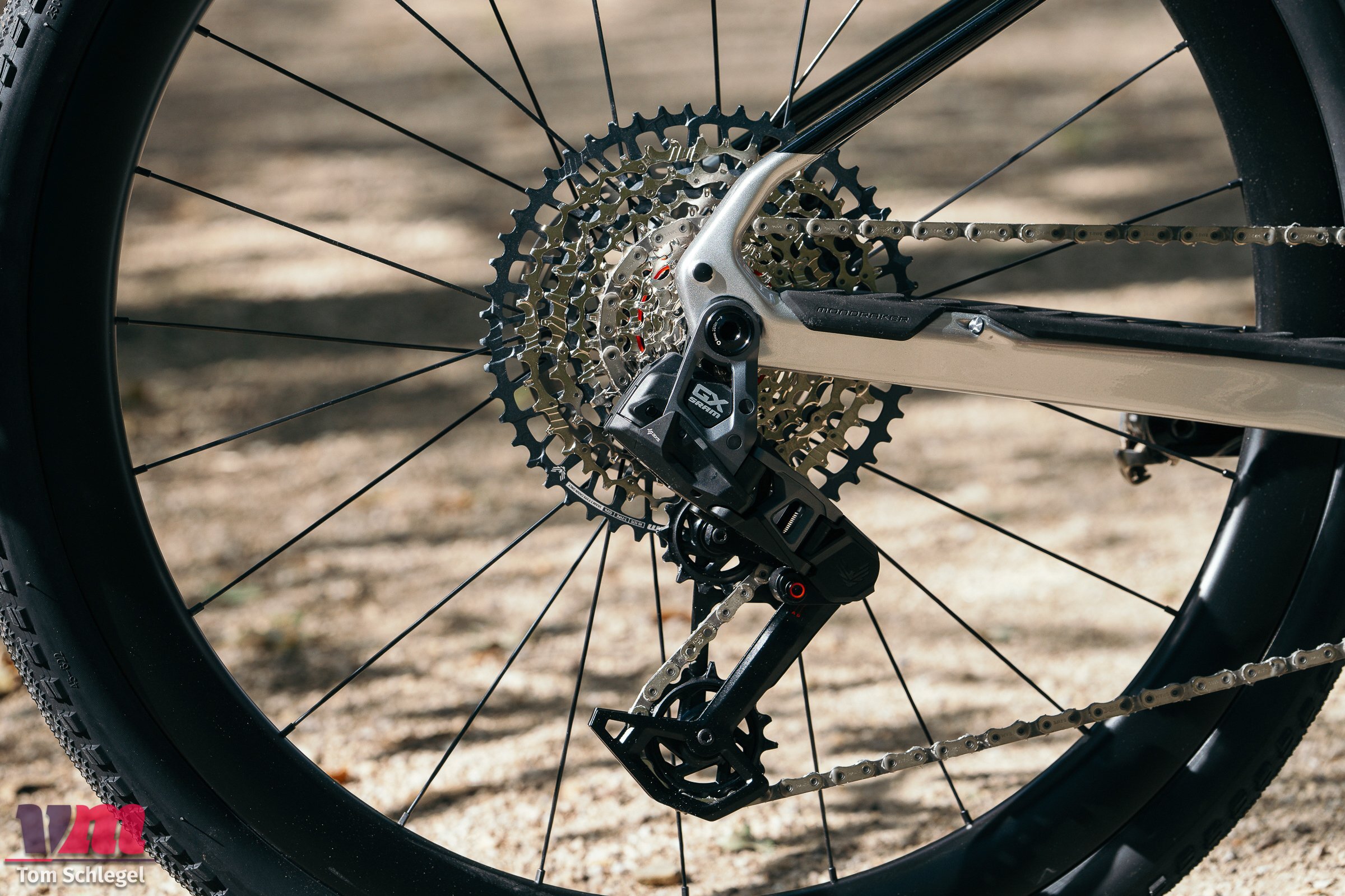 Mondraker Arid Carbon R