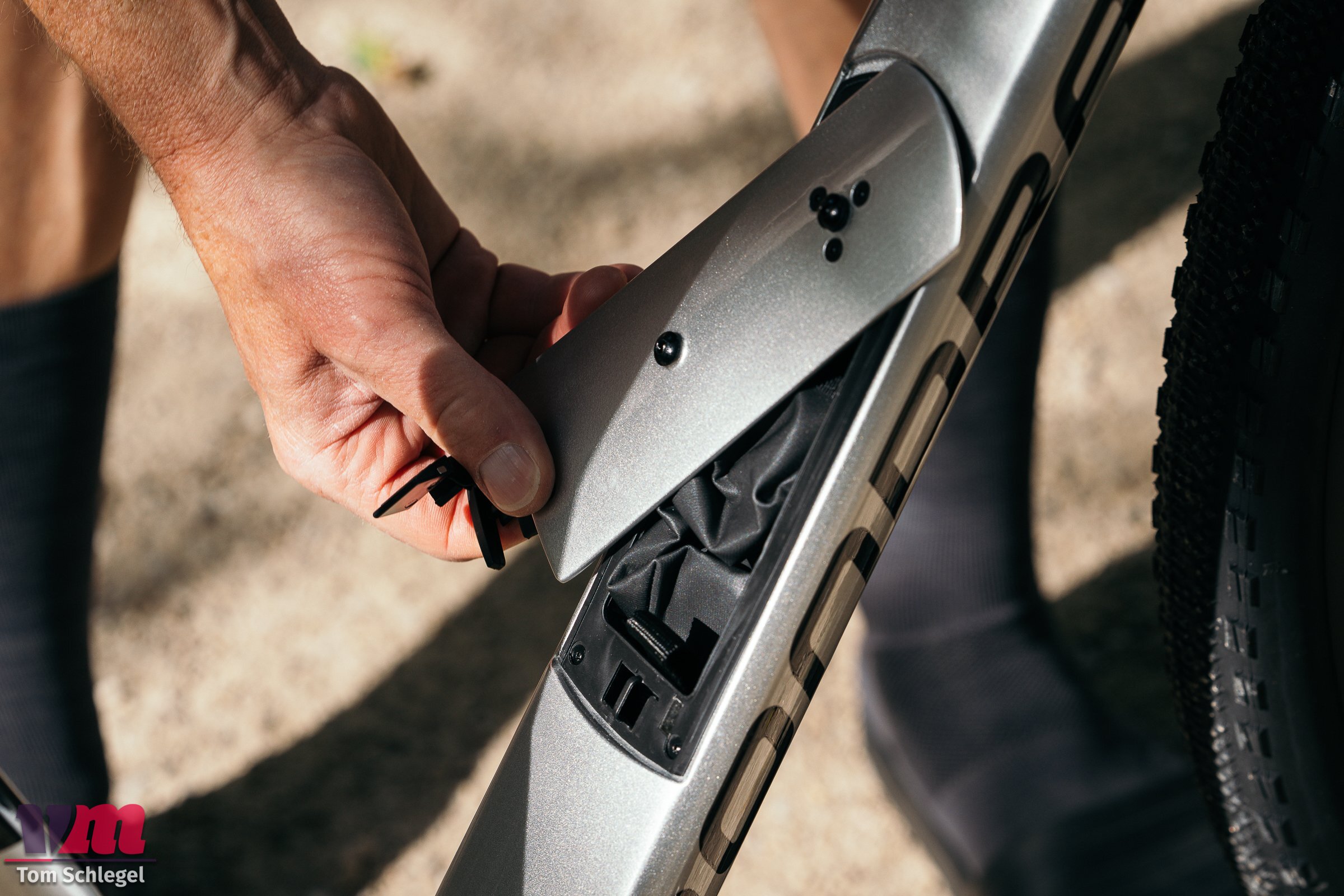 Mondraker Arid Carbon R