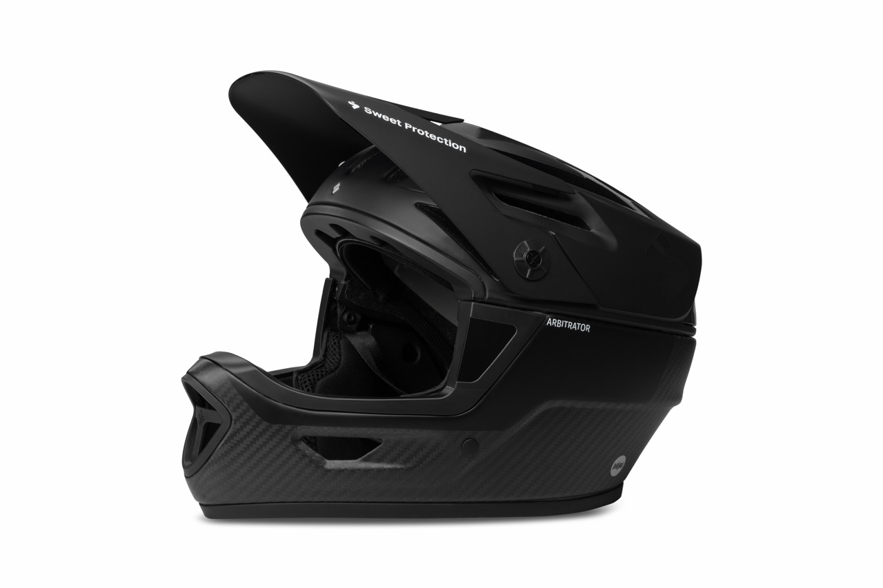 Fullface-Helm mit abnehmbaren Kinnbügel