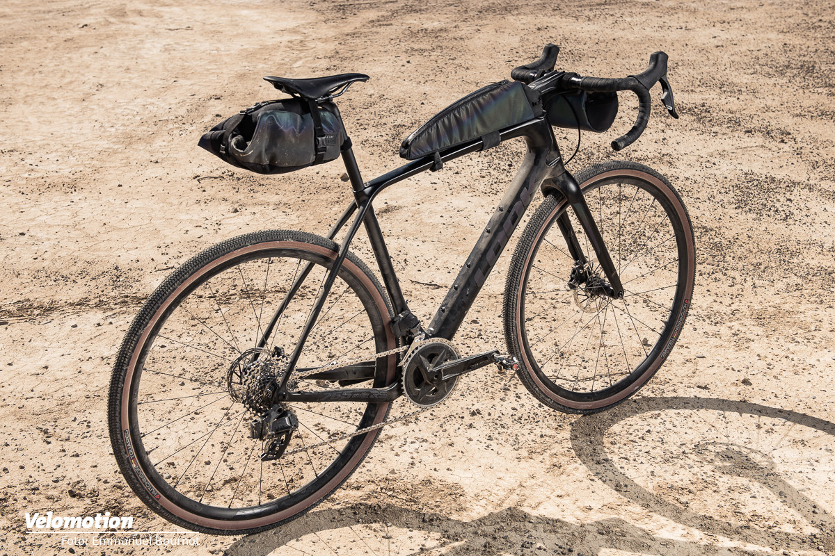 LOOK Gravel-Rahmen und Restrap Bikepacking-Taschen