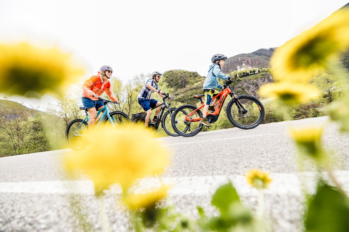 Kinder E Bikes im Abo smarte Lösung für junge Radler Velomotion