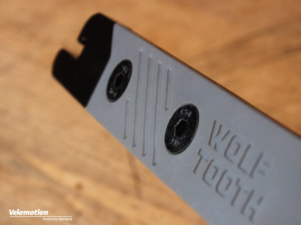Wolf Tooth 8-Bit Tire Lever + Rim Dent Remover