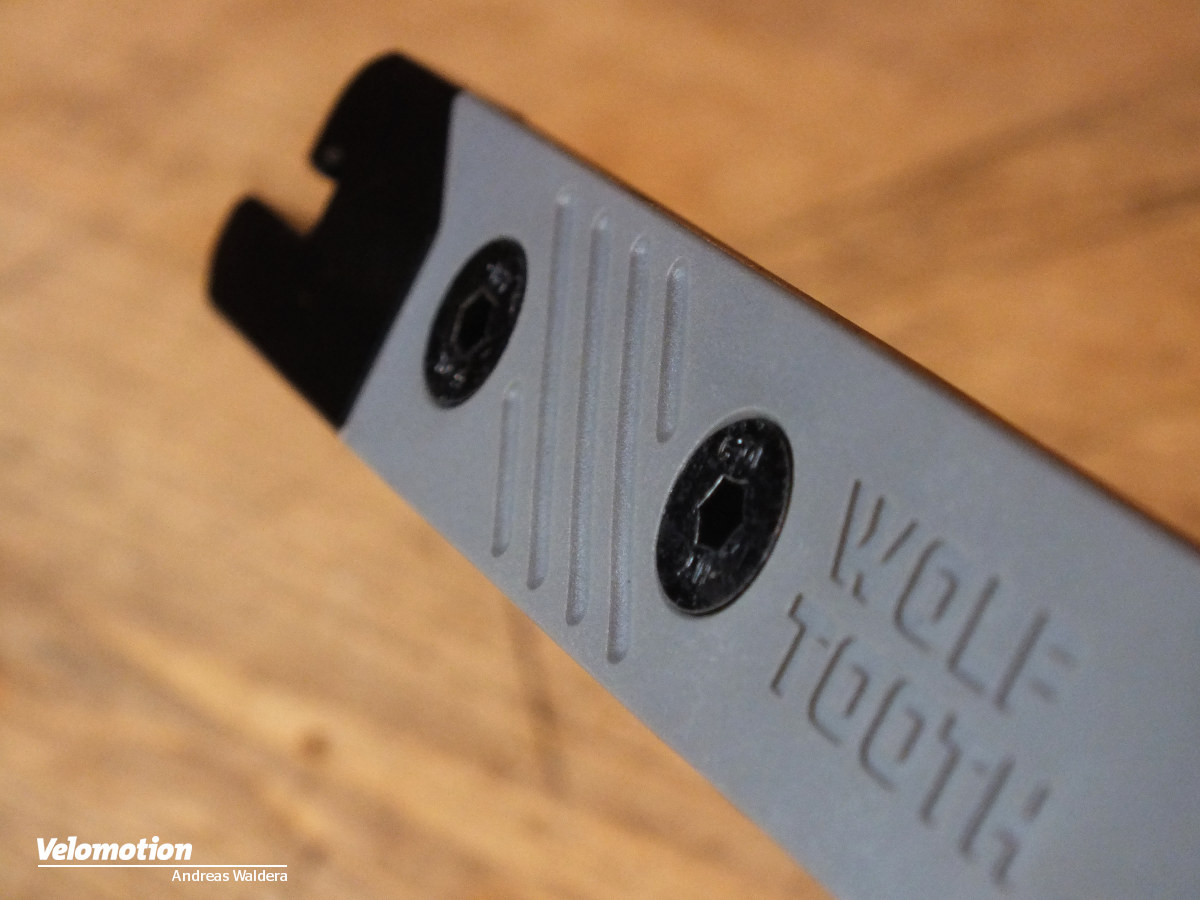 Wolf Tooth 8-Bit Tire Lever + Rim Dent Remover