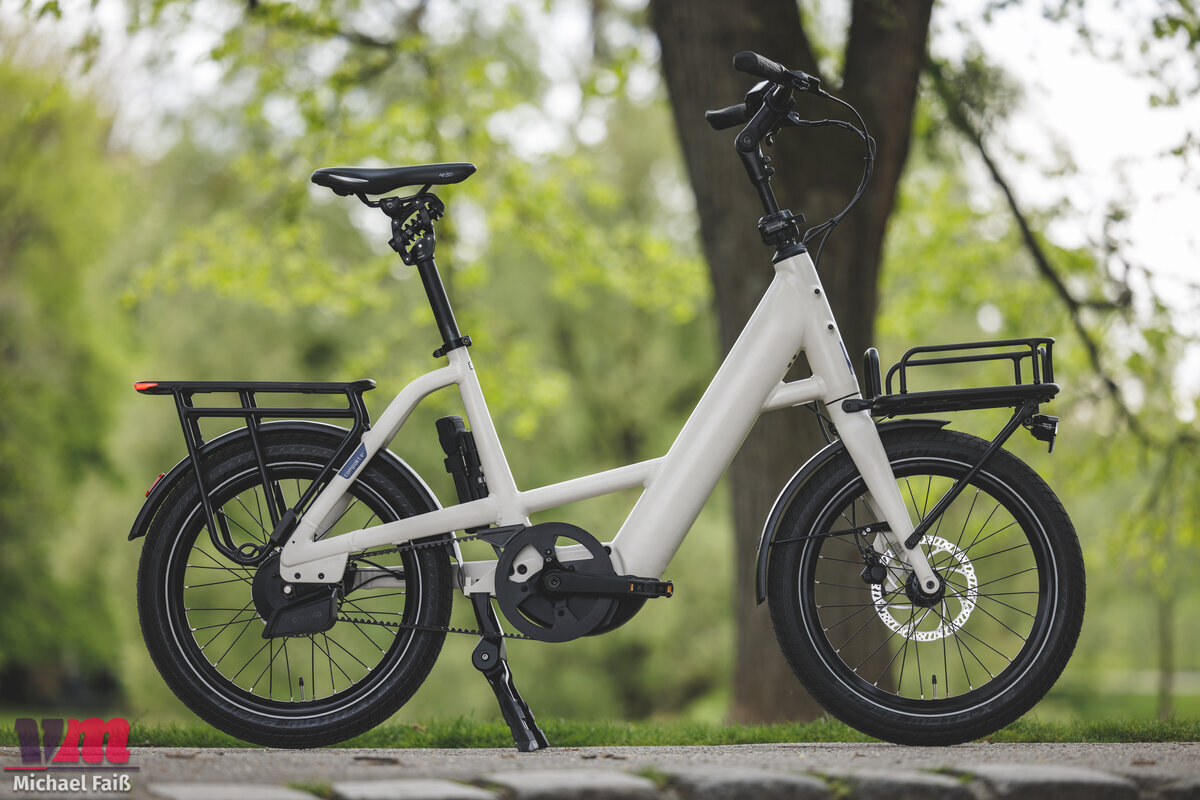 Momentum Compakt E Compact e bikes for vacation and everyday life with a high payload Velomotion